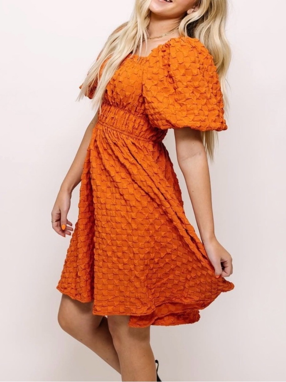 Pologram Textured Puff Sleeve Midi Dress | Vivid Orange | Size Small